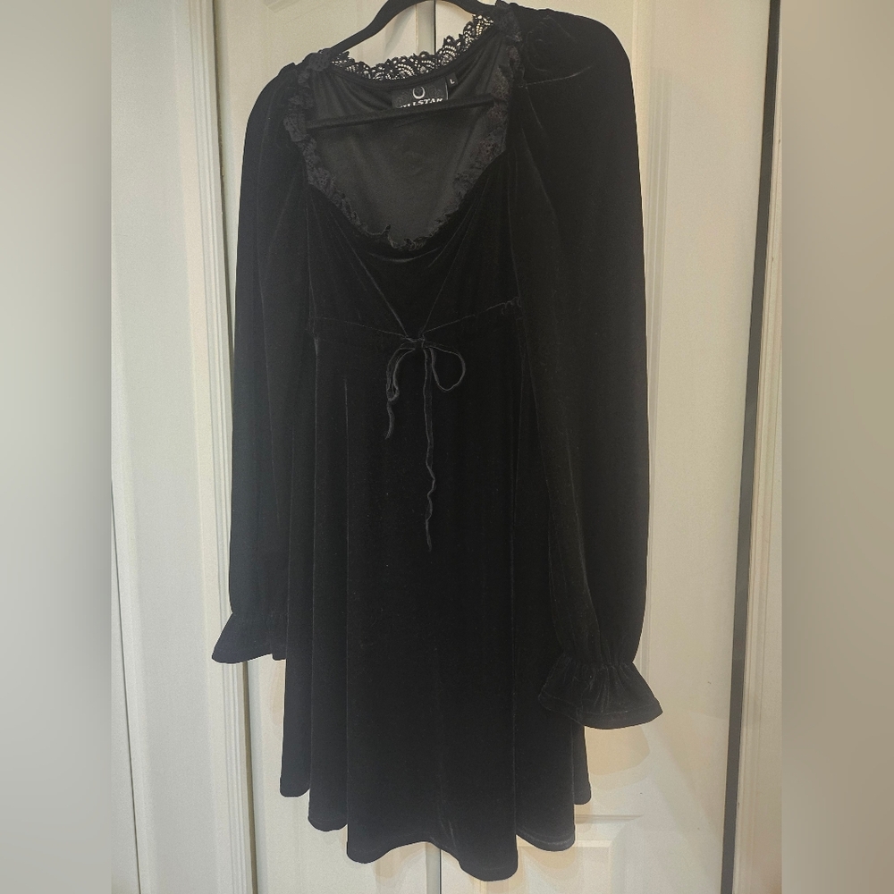 Elegant Black Velvet Dress